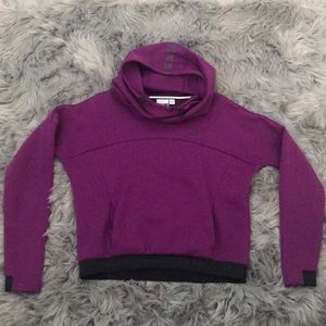 Puma cropped hoodie (M)